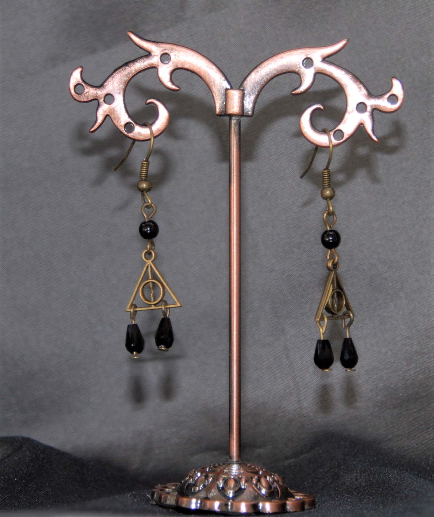 boucles d'oreilles breloque reliques de la mort bronze cristal de Bohème noir